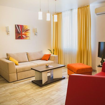 Apartments "Pleasure" Kiev Bagian luar foto