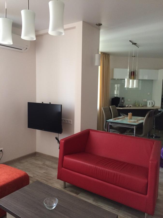Apartments "Pleasure" Kiev Bagian luar foto