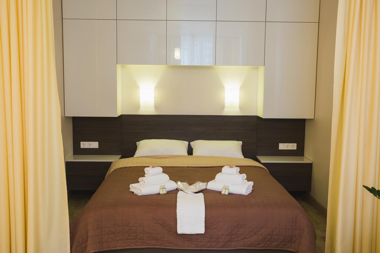 Apartments "Pleasure" Kiev Bagian luar foto