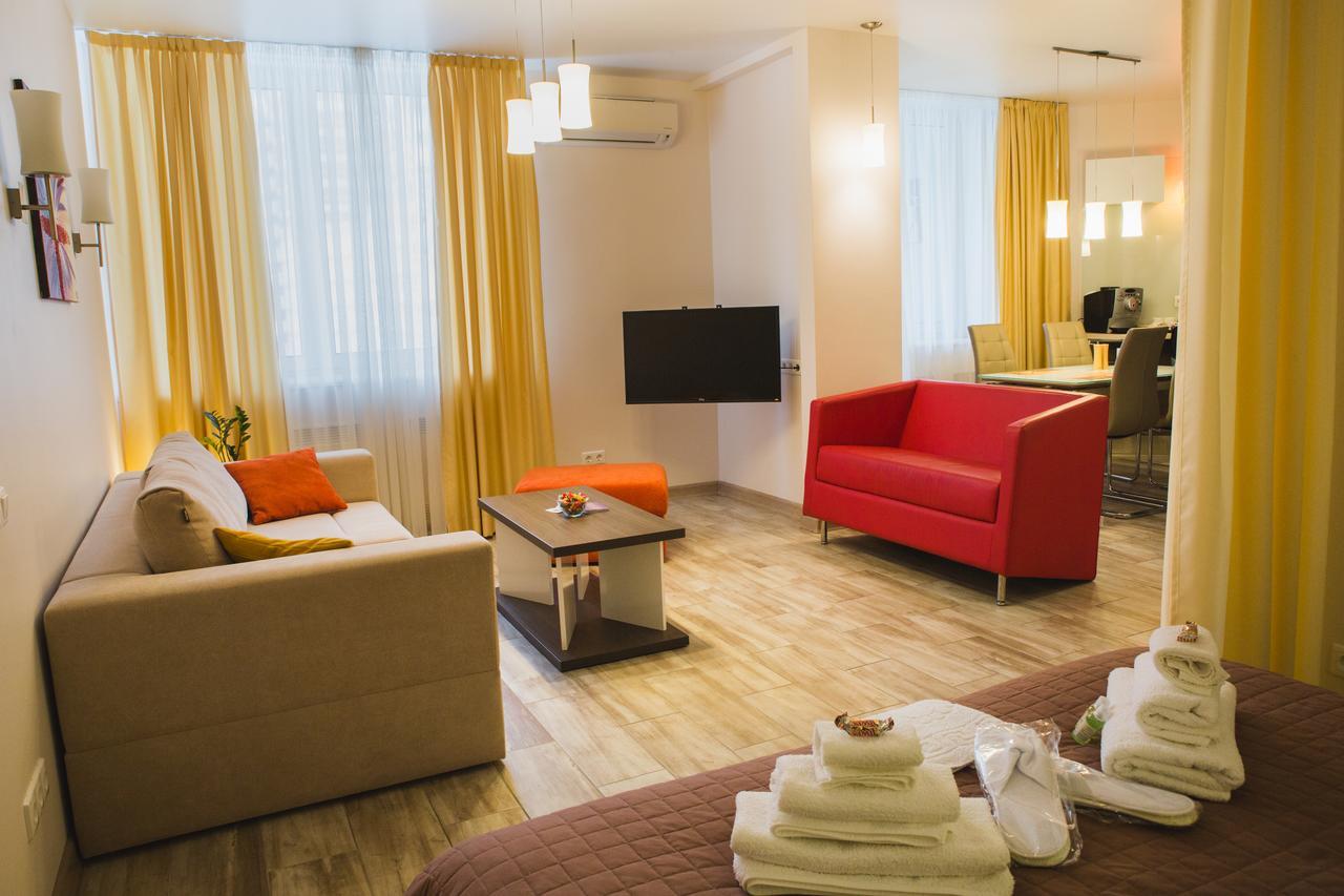 Apartments "Pleasure" Kiev Bagian luar foto