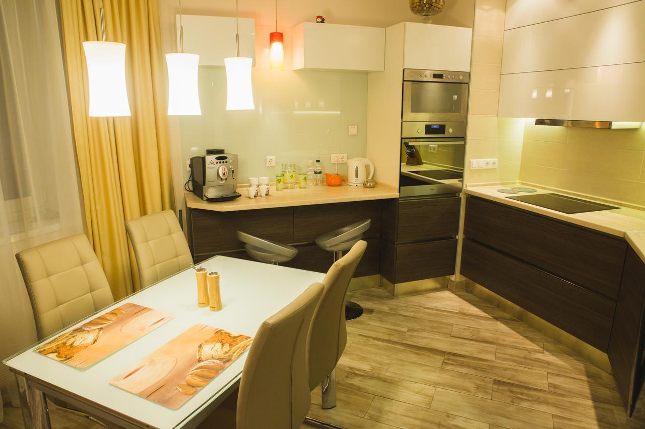 Apartments "Pleasure" Kiev Bagian luar foto