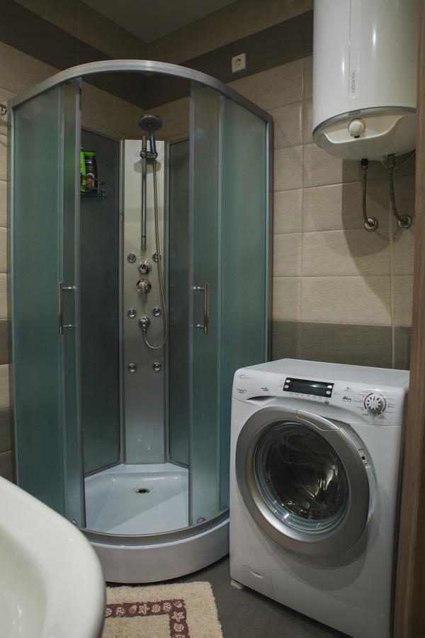 Apartments "Pleasure" Kiev Bagian luar foto